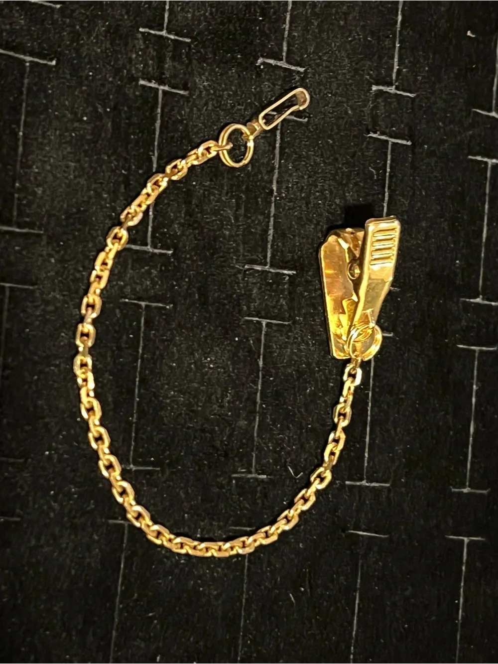 Motorola Gold Tone tie clip Chain Charm with Logo Clip